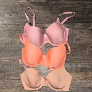 Victoria’s Secret bras 32DD